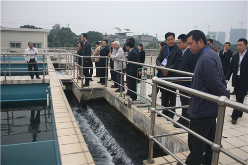 福州水司榮獲國(guó)內(nèi)首家4A級(jí)省會(huì)城市供水企業(yè)稱號(hào)，引領(lǐng)城市供水服務(wù)新標(biāo)桿